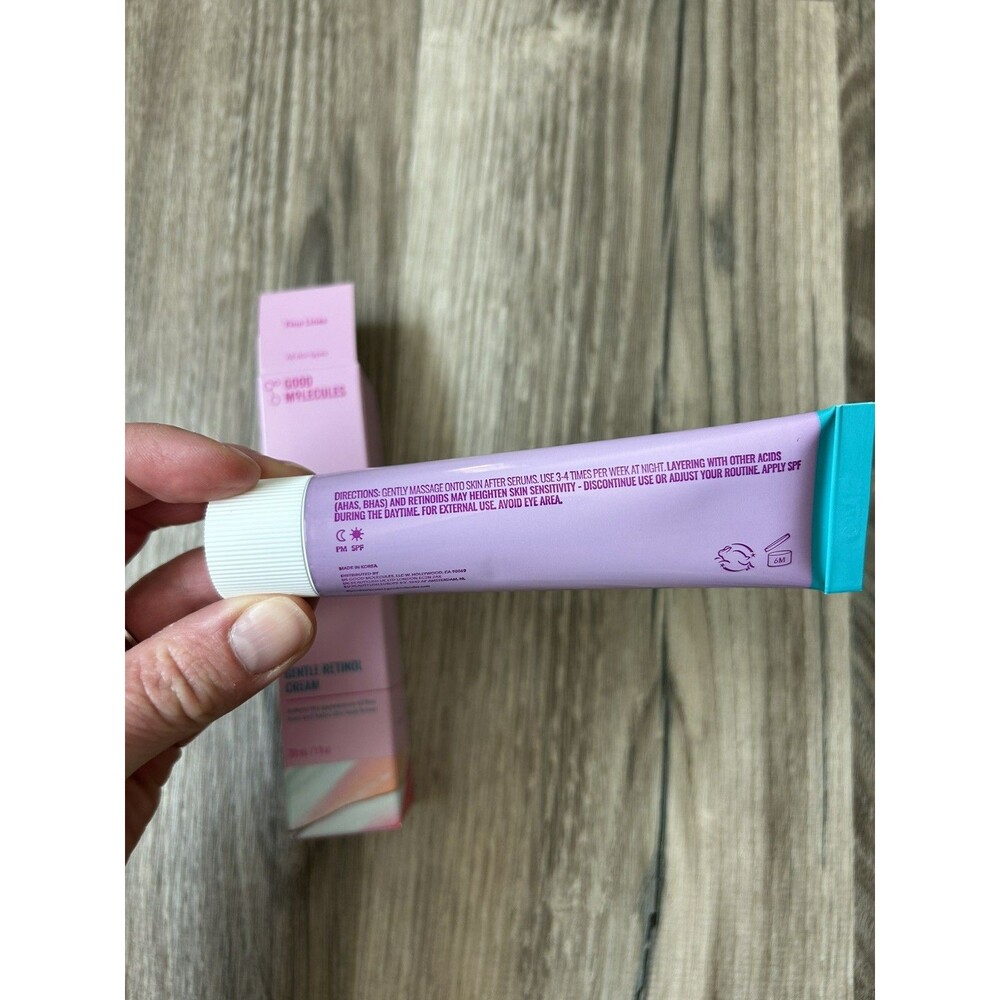 Good Molecules Gentle Retinol Cream For All Skin Types (1 fl oz) New In Box - Picture 2 of 5